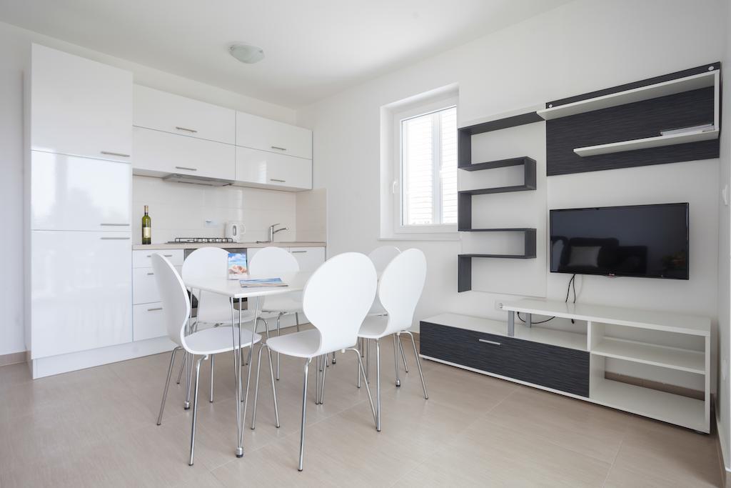 Apartments Lofiel Novalja Room photo